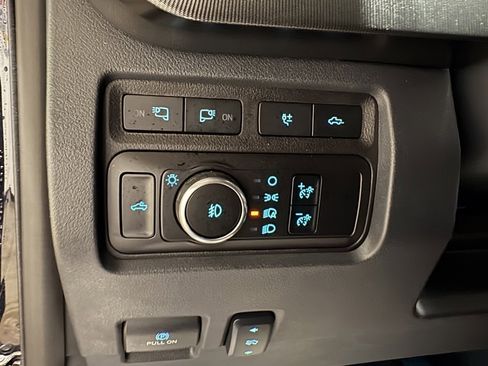 Used 2024 Ford F250 Platinum image 20