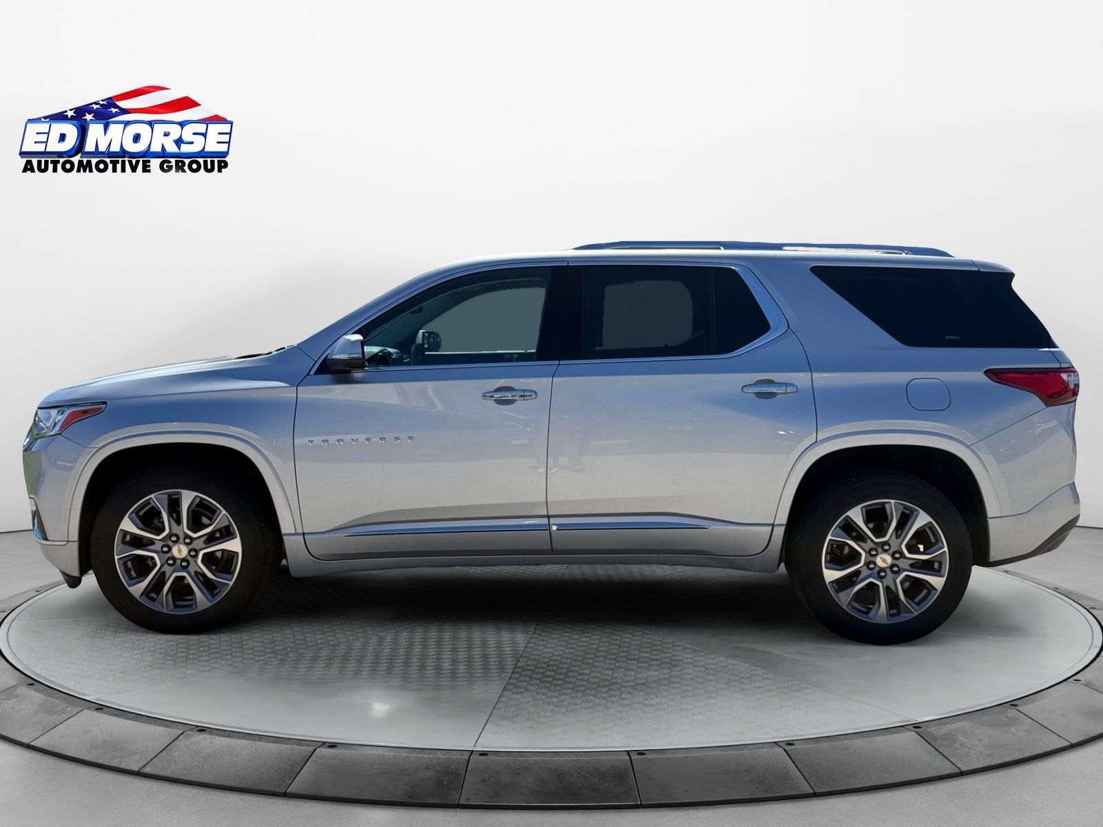Certified 2021 Chevrolet Traverse Premier w/ LPO, Floor Liner Package AWD/4WD image 2