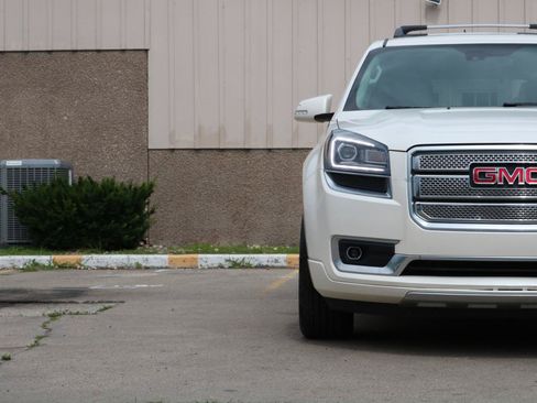 Used 2015 GMC Acadia Denali AWD/4WD image 4