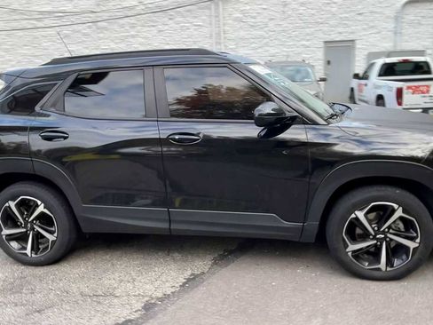 Used 2021 Chevrolet TrailBlazer RS w/ Convenience Package image 9
