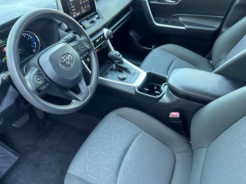 Used 2024 Toyota RAV4 AWD Hybrid image 4