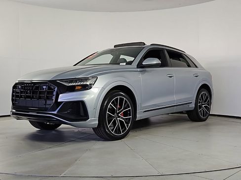 Used 2023 Audi Q8 Premium Plus w/ Premium Plus Package image 2