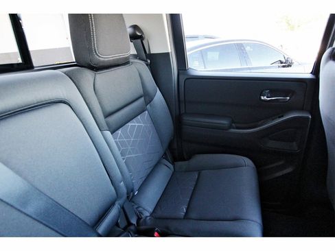 New 2026 Nissan Frontier SV w/ SV Convenience Package image 10