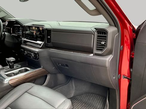 Used 2024 Chevrolet Silverado 1500 RST w/ Convenience Package II AWD/4WD image 34