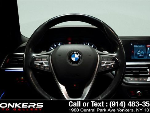 Used 2020 BMW 330i xDrive Sedan w/ Driving Assistance Package image 27