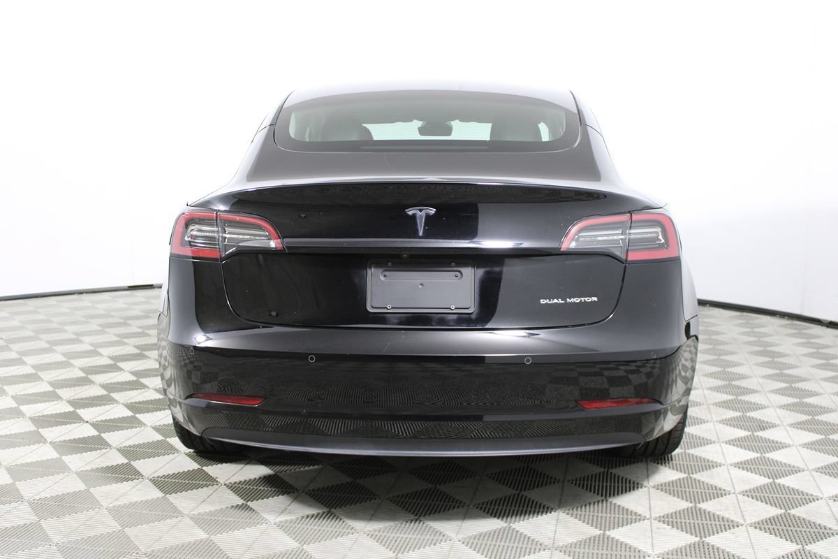 Used 2022 Tesla Model 3 Long Range AWD/4WD image 11