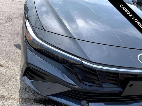 Used 2026 Hyundai Elantra Hybrid FWD image 30