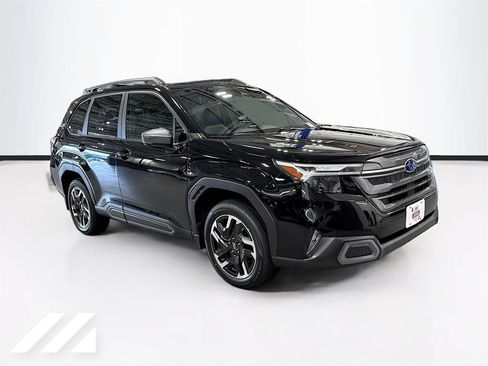 Used 2025 Subaru Forester Limited w/ Popular Package #1 AWD/4WD image 3