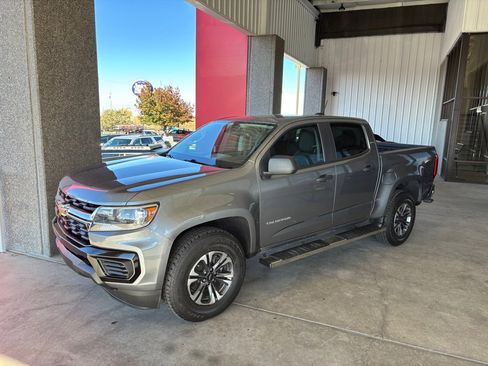 Used 2021 Chevrolet Colorado W/T w/ WT Convenience Package image 41