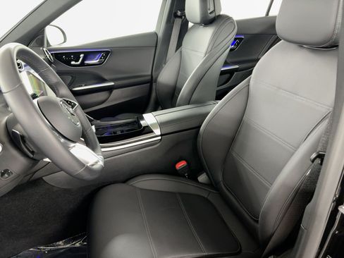 Certified 2025 Mercedes-Benz C 300 Sedan image 5