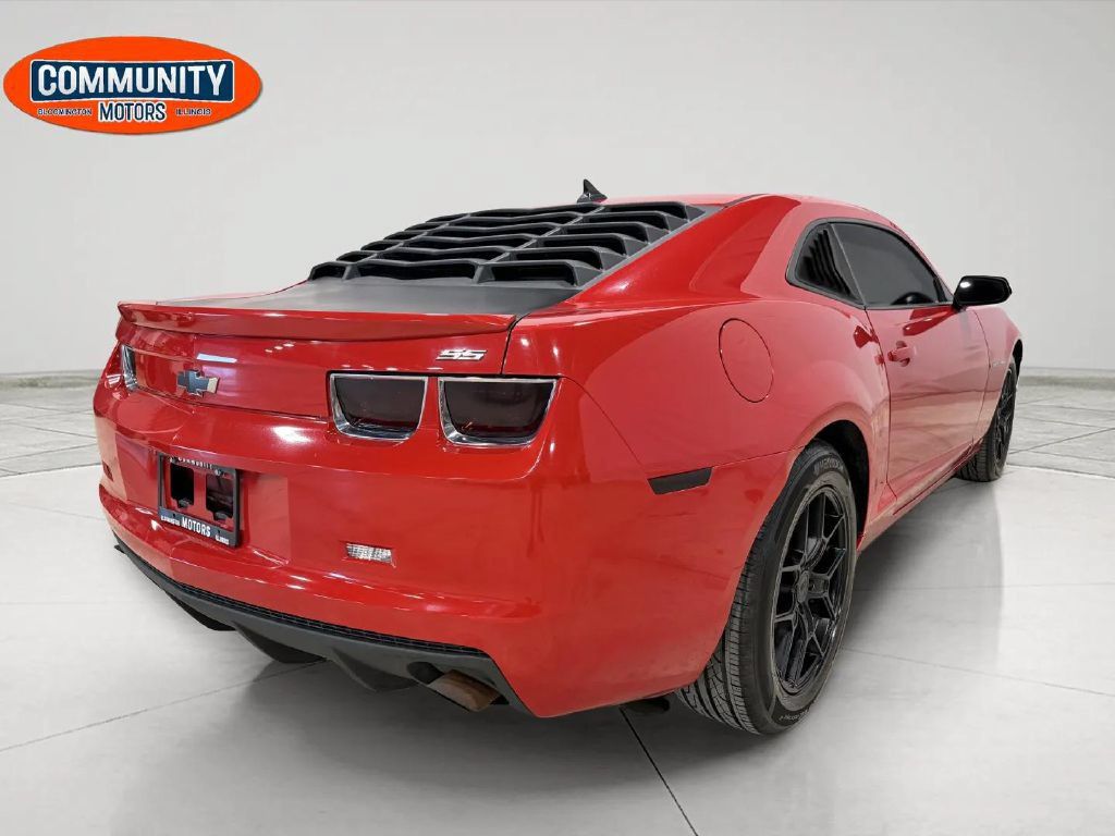 Used 2010 Chevrolet Camaro SS RWD image 7