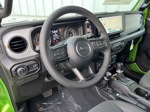 New 2026 Jeep Gladiator Sport image 25