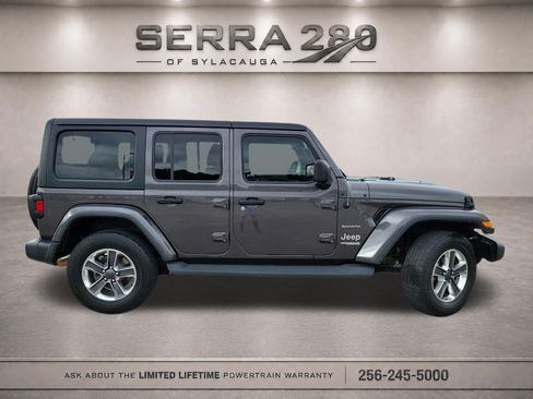 Used 2020 Jeep Wrangler Unlimited Sahara AWD/4WD image 4