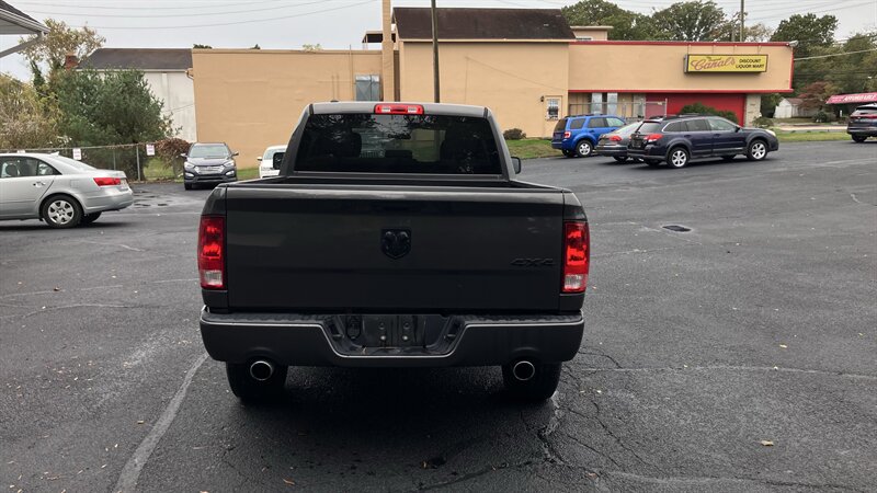 Used 2019 RAM 1500 Express w/ Express Value Package AWD/4WD image 5