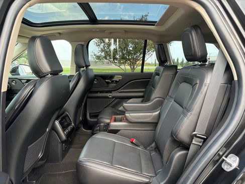 Used 2022 Lincoln Aviator Reserve w/ Equipment Group 201A AWD/4WD image 41