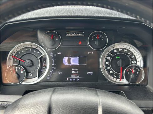 Used 2017 RAM 2500 Laramie w/ Sport Appearance Group AWD/4WD image 21