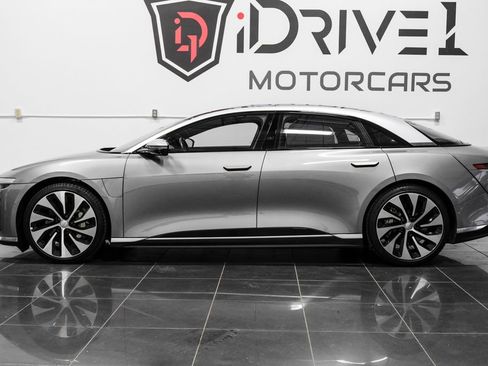 Used 2023 Lucid Air Grand Touring image 17