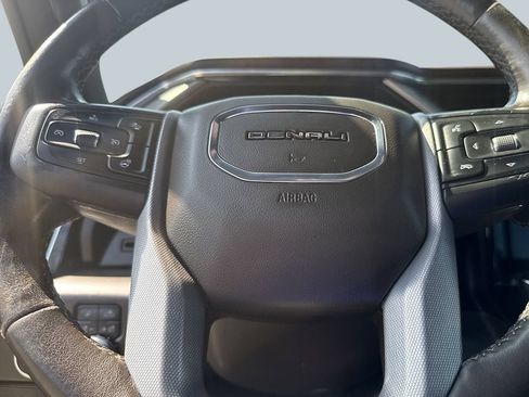 Used 2022 GMC Sierra 1500 Denali AWD/4WD image 10