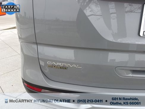 Used 2024 Kia Carnival SX Prestige image 25