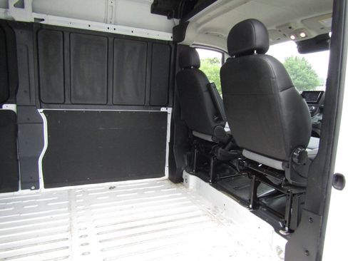 Used 2026 RAM ProMaster 2500 w/ Convenience Group FWD image 22