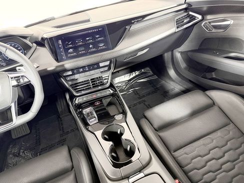 Used 2022 Audi e-tron GT Premium Plus w/ Performance Package image 53