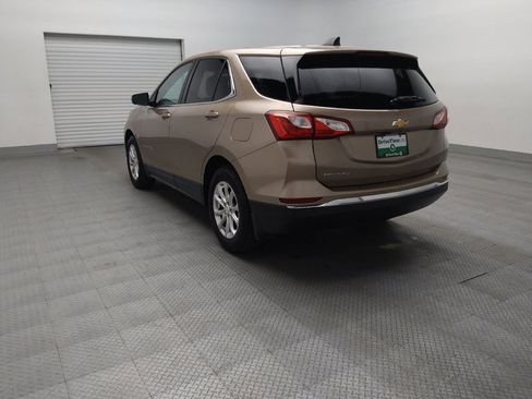 Used 2018 Chevrolet Equinox LT FWD image 5