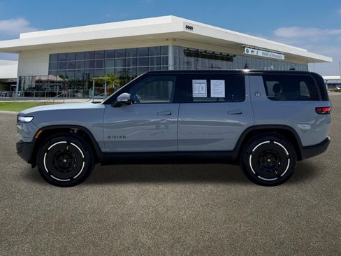 Used 2025 Rivian R1S Adventure image 6