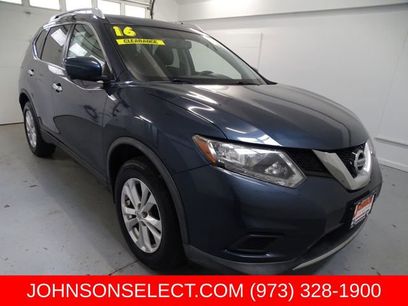 Used 2016 Nissan Rogue SV w/ SV Premium Package