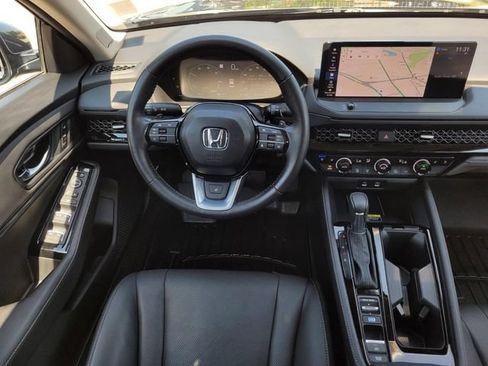 Used 2025 Honda Accord Touring image 24