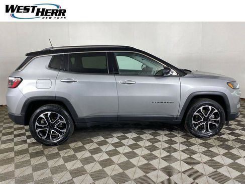 Used 2022 Jeep Compass Limited AWD/4WD image 22