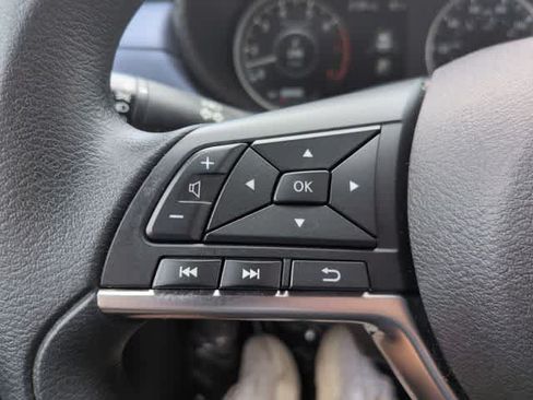 Used 2024 Nissan Versa SV FWD image 23