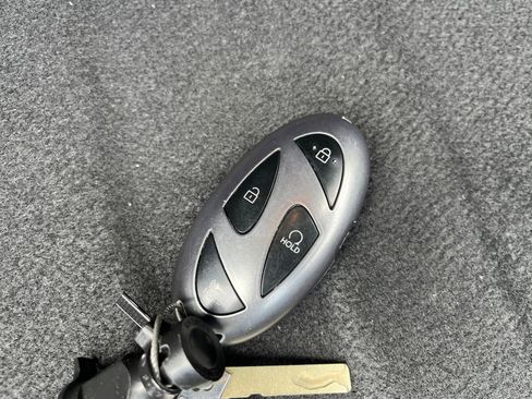 Used 2025 Hyundai Elantra SEL FWD image 27