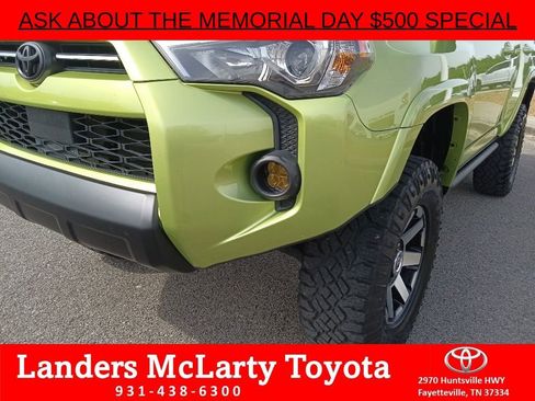 Used 2023 Toyota 4Runner TRD Off-Road Premium w/ Moonroof Package AWD/4WD image 9