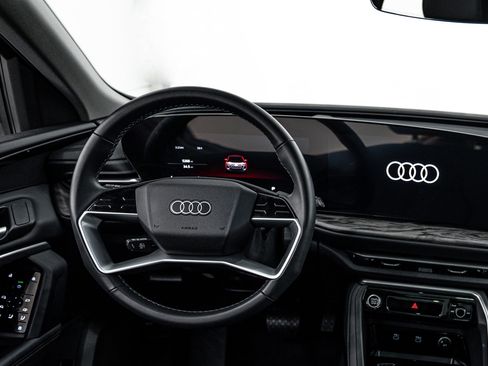 Certified 2025 Audi Q5 Premium w/ Convenience Package AWD/4WD image 15