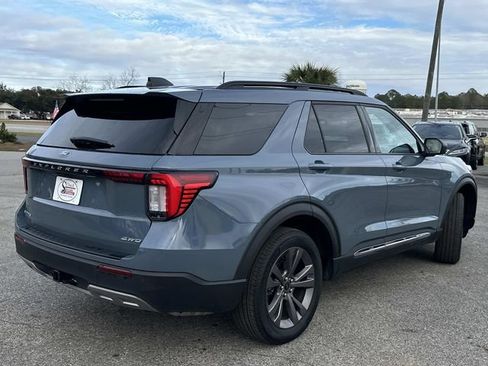 Certified 2025 Ford Explorer Active w/ Active Comfort Package image 8