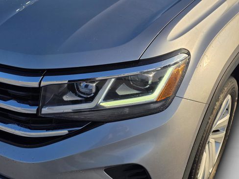 Used 2022 Volkswagen Atlas Cross Sport SE image 28