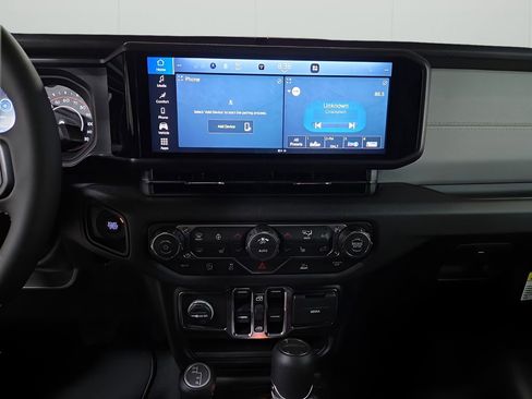 New 2026 Jeep Gladiator Sport image 16