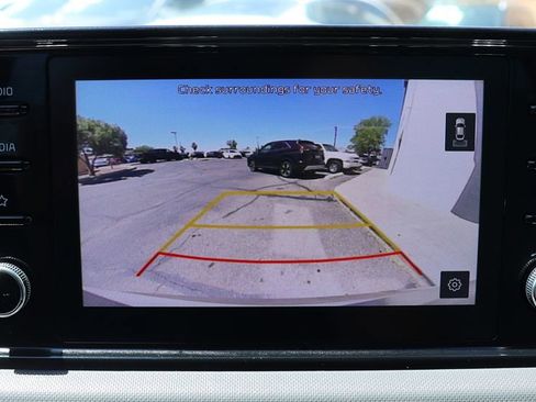 Used 2022 Kia K5 LXS image 49