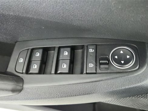 Used 2025 Kia Seltos LX AWD/4WD image 17