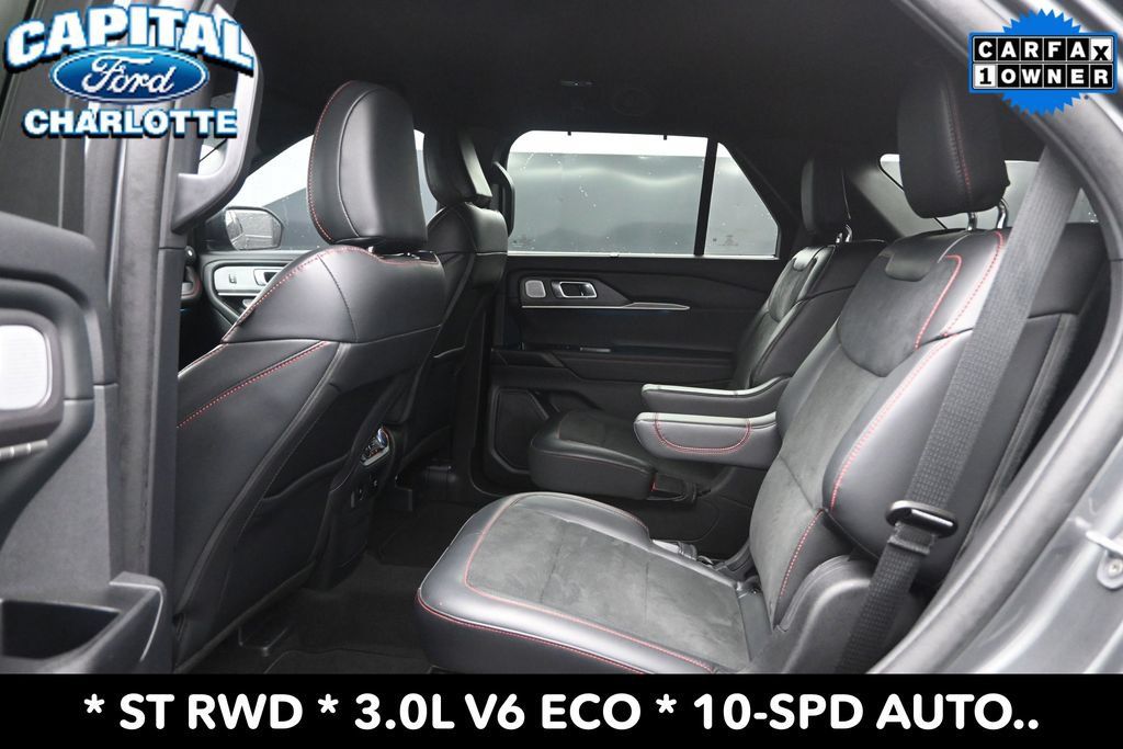 Used 2025 Ford Explorer ST RWD image 11
