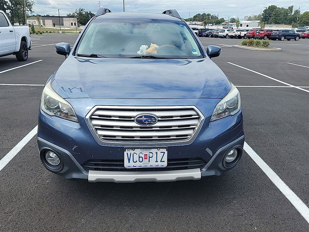 Used 2017 Subaru Outback 2.5i Limited AWD/4WD image 2