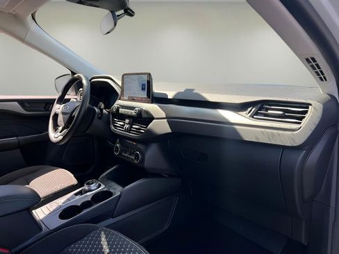 Used 2023 Ford Escape Active image 23