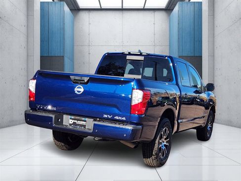 Used 2023 Nissan Titan SV image 26