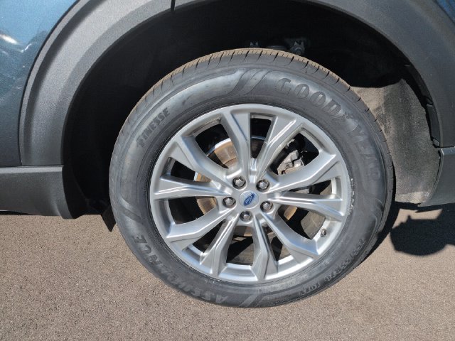 Certified 2023 Ford Explorer Limited w/ Limited Technology Package AWD/4WD image 11