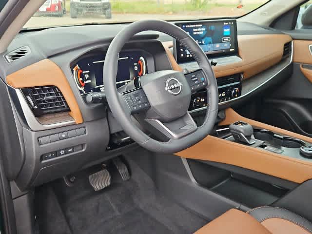 Used 2026 Nissan Rogue Platinum AWD/4WD image 16