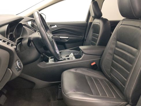 Used 2019 Ford Escape Titanium AWD/4WD image 17