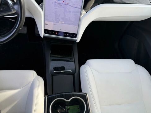 Used 2017 Tesla Model X 100D image 29