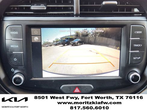 Certified 2025 Kia Soul LX w/ LX Technology Package FWD image 17