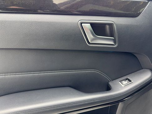 Used 2014 Mercedes-Benz E 350 Sedan image 36