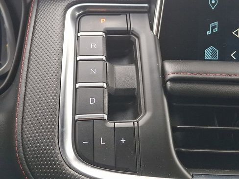 Used 2023 Chevrolet Tahoe RST w/ RST Performance Edition AWD/4WD image 17